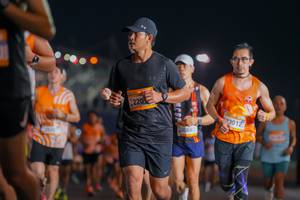 BIB: 220, 20882, 23012
                            <button type="button" onclick="openModal(22852423)" class="btn btn-primary btn-sm float-right btn-popup" data-toggle="modal" data-target=".modal-high-quality">
                        <i class="fas fa-shopping-cart"></i> Add to Cart
                    </button>
                                            <button type="button" onclick="isThisMe(22852423, true)" class="btn btn-success btn-sm float-right btn-popup btn-isme hidden" data-toggle="tooltip" data-placement="bottom" title="นี่คือรูปของคุณใช่ไหม คลิกที่นี่เพื่อเอาเข้าอัลบั้ม">
                        <i class="fas fa-plus"></i> Add to album
                    </button>
                    <button type="button" onclick="isThisMe(22852423, false)" class="btn btn-warning btn-sm float-right btn-popup btn-isnotme hidden">
                        <i class="fas fa-ban"></i> Remove from album
                    </button>